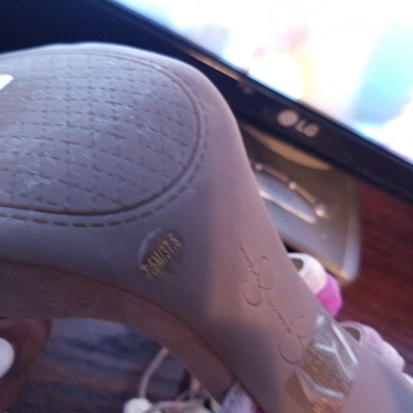 Jessica Simpson BN size 7.5 Tan Heels - Picture 7 of 8